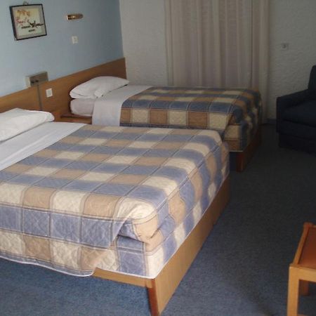 Sparta Inn Eksteriør billede
